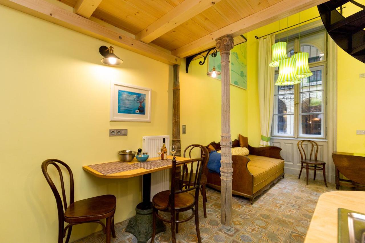 Artistic Apartament